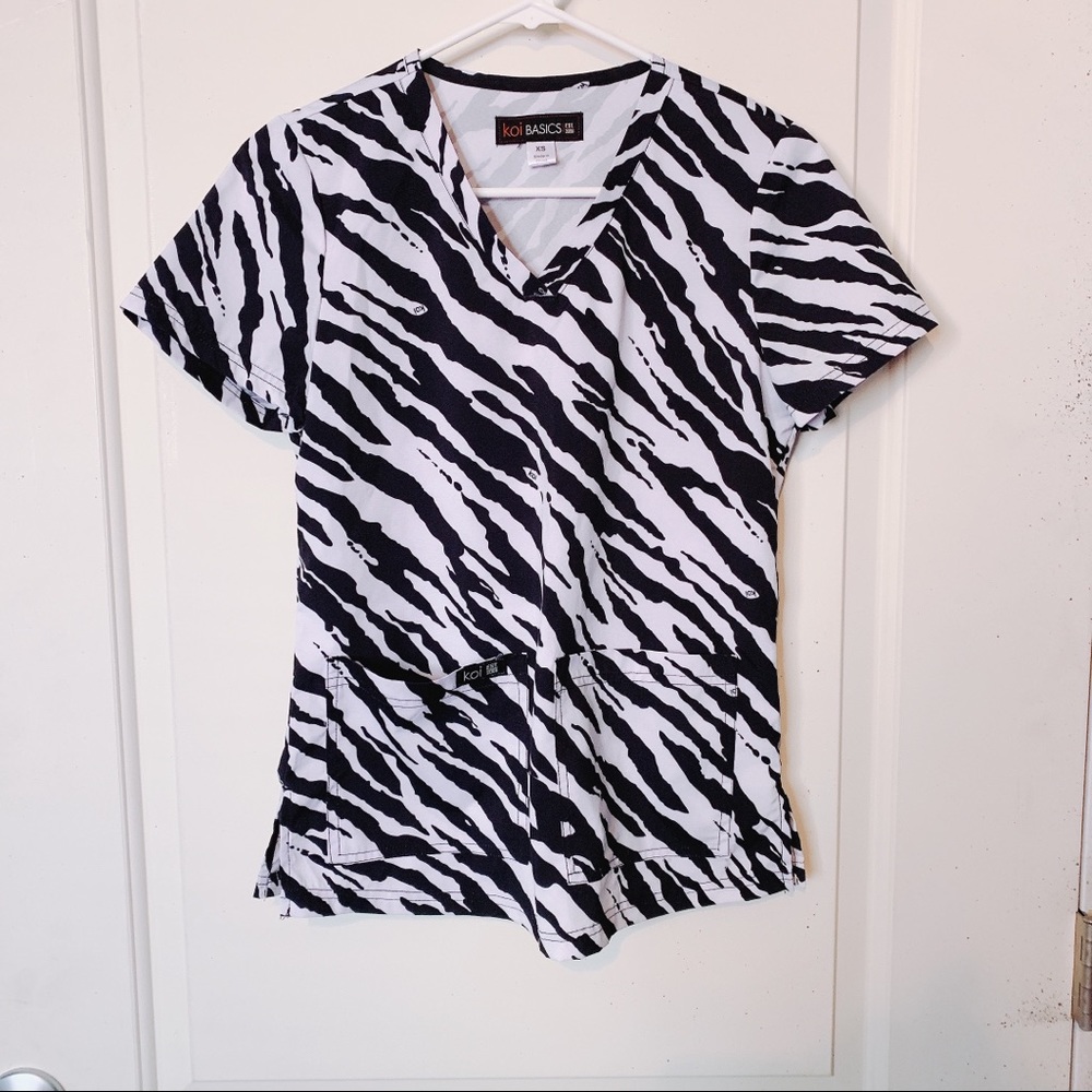 Koi Basics Zebra Scrub Top